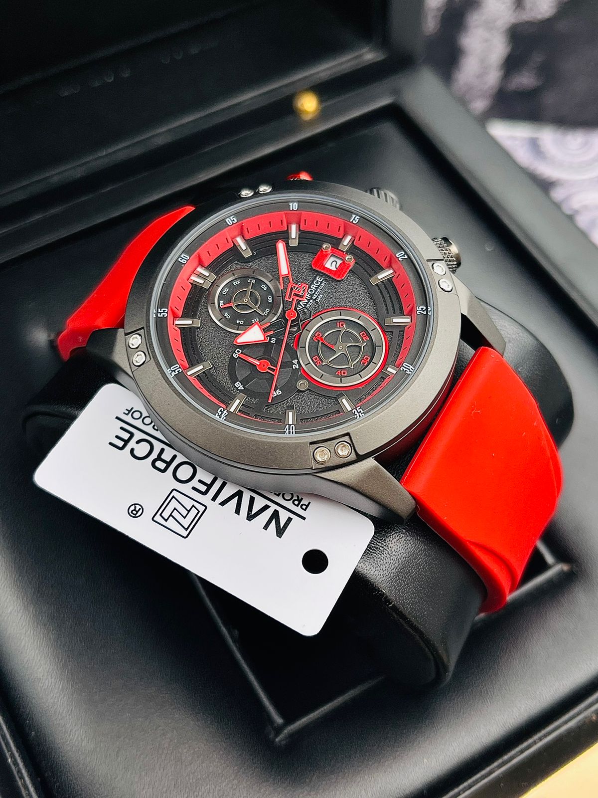 Reloj Navi Force: Elegancia y Funcionalidad en tu Muñeca ⌚💦