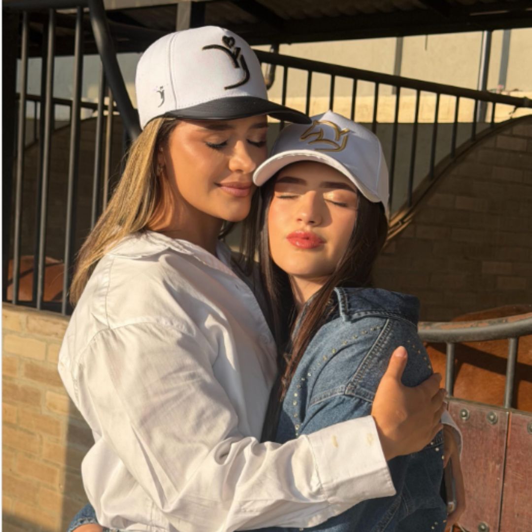 🐎♥️Colección Homenaje La Cumbre™ x 1 Gorra – El legado de éxito de Yeison Jiménez 🧢
